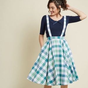ISO!! Modcloth x Collectif Curtsy Courtesy, M OR L